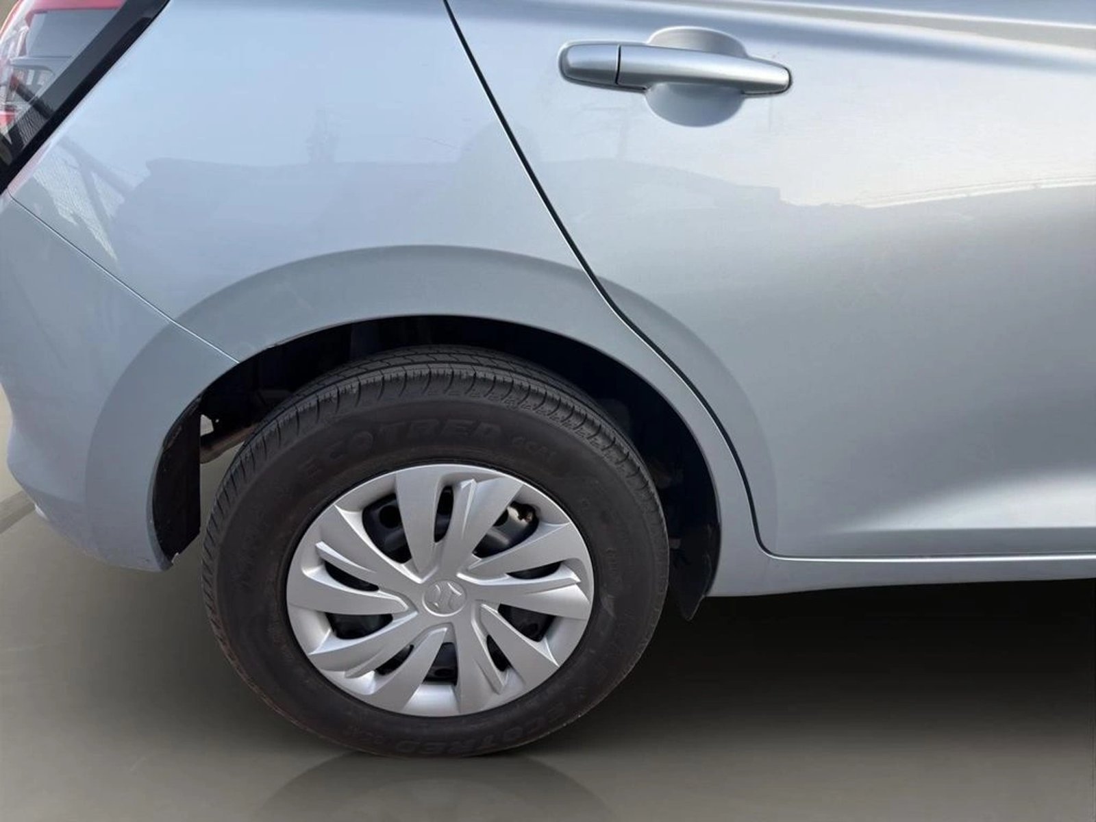 Suzuki SWIFT 1.2 GL SMART HYBRID 2025 - Imagen 10 de 16