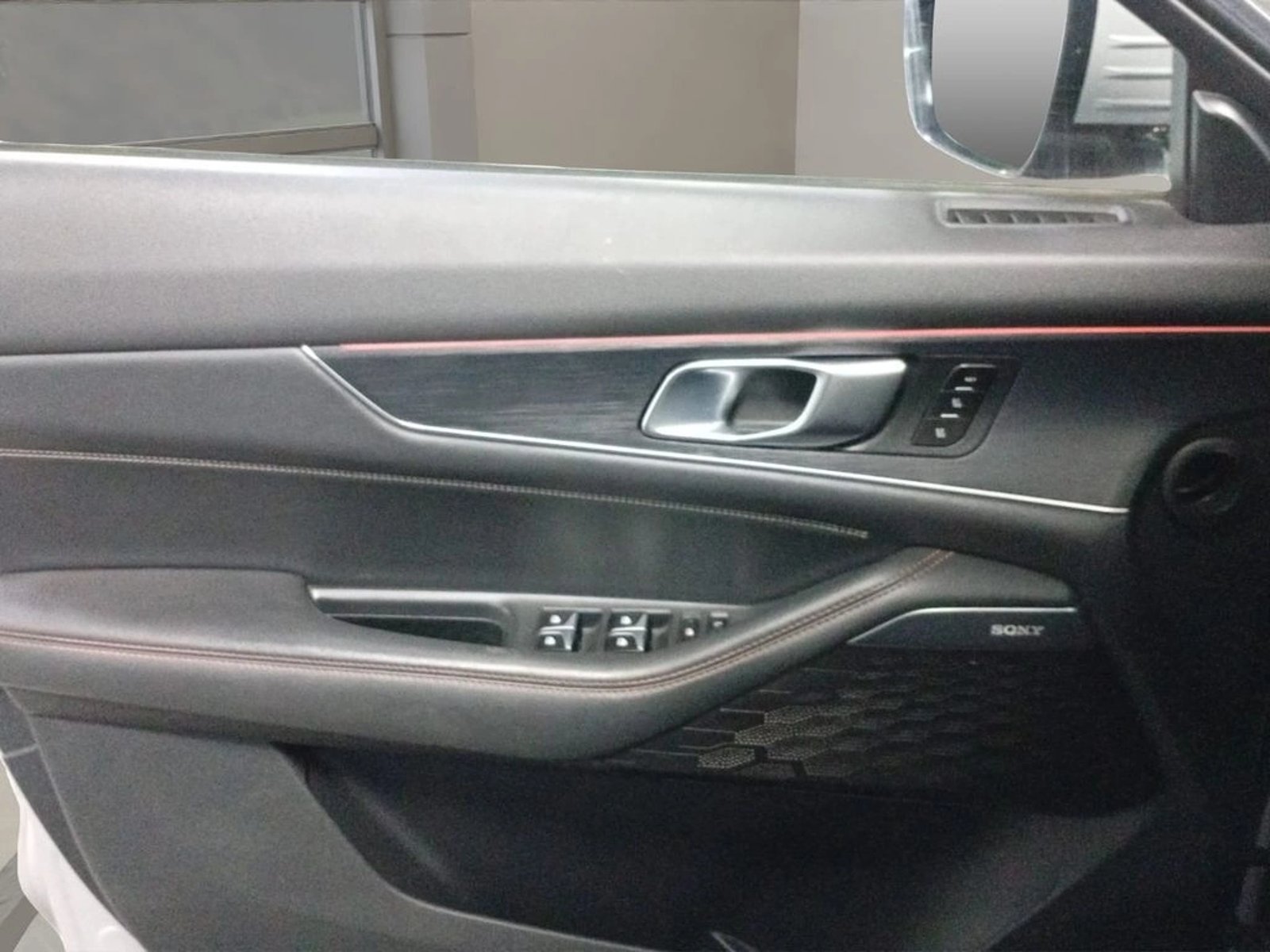 Changan UNI-K 2.0 TURBO AT 4WD 2024 - Imagen 14 de 18