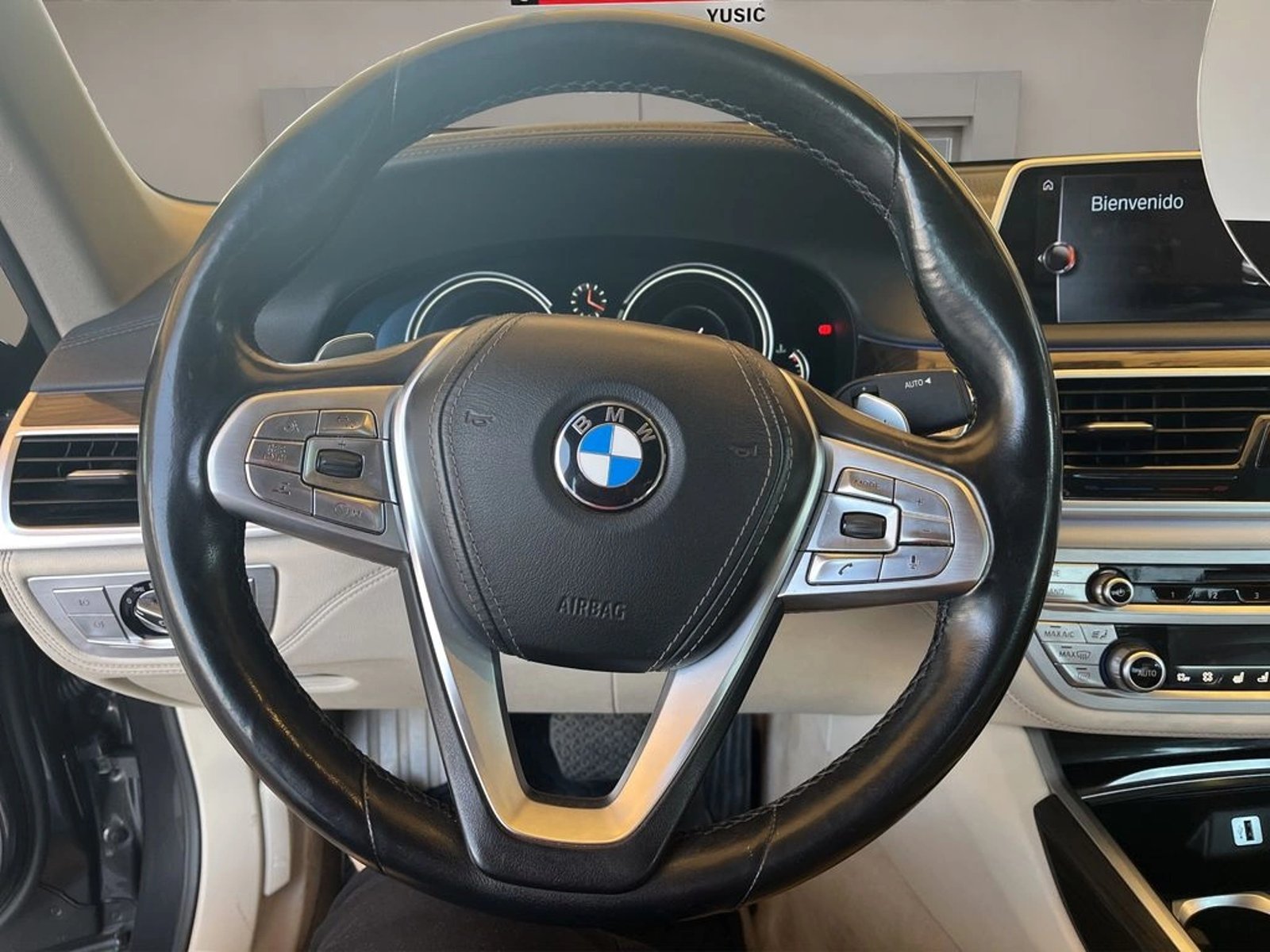 BMW 730 3.0 D AT DIESEL 2017 - Imagen 10 de 18