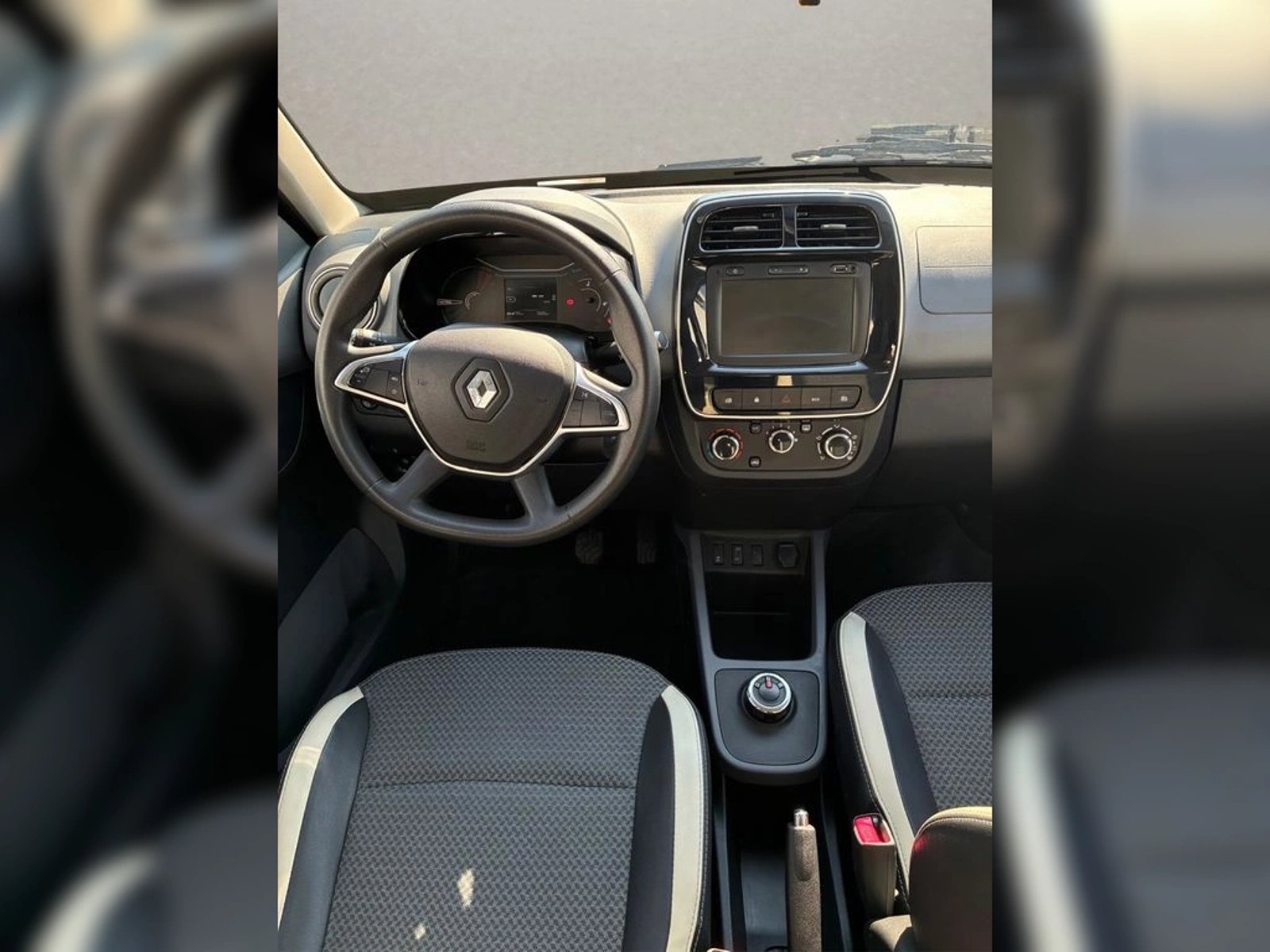 Renault KWID E TECH AUT 2025 - Imagen 11 de 12