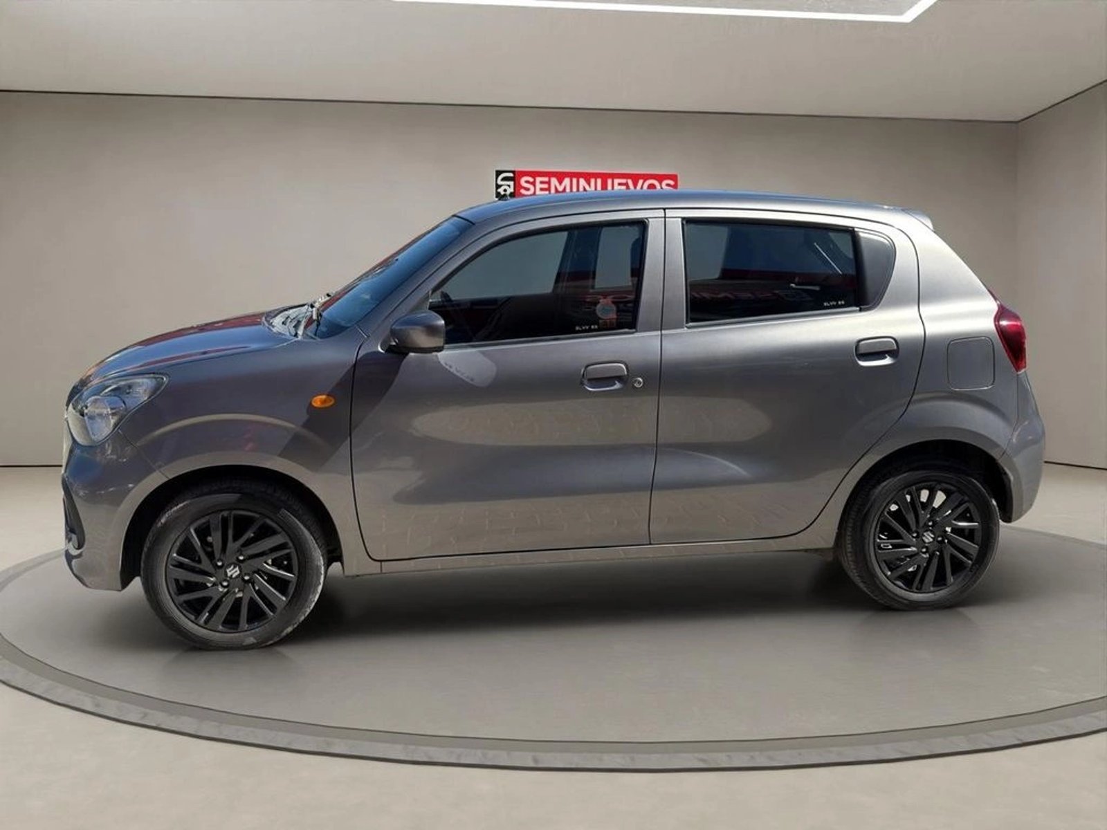 Suzuki CELERIO 1.0 GLX BT 4X2 HB AC MT 5P 2023 - Foto 2 de 16
