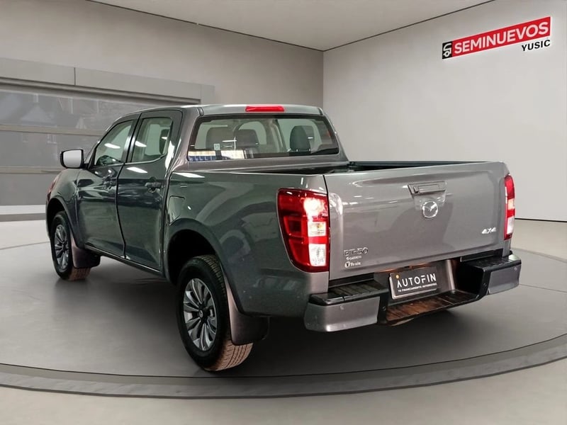 Mazda BT-50 3.0 DIESEL 4X4 DOB.CAB. 6MT 4P 2023 - Imagen 7 de 13