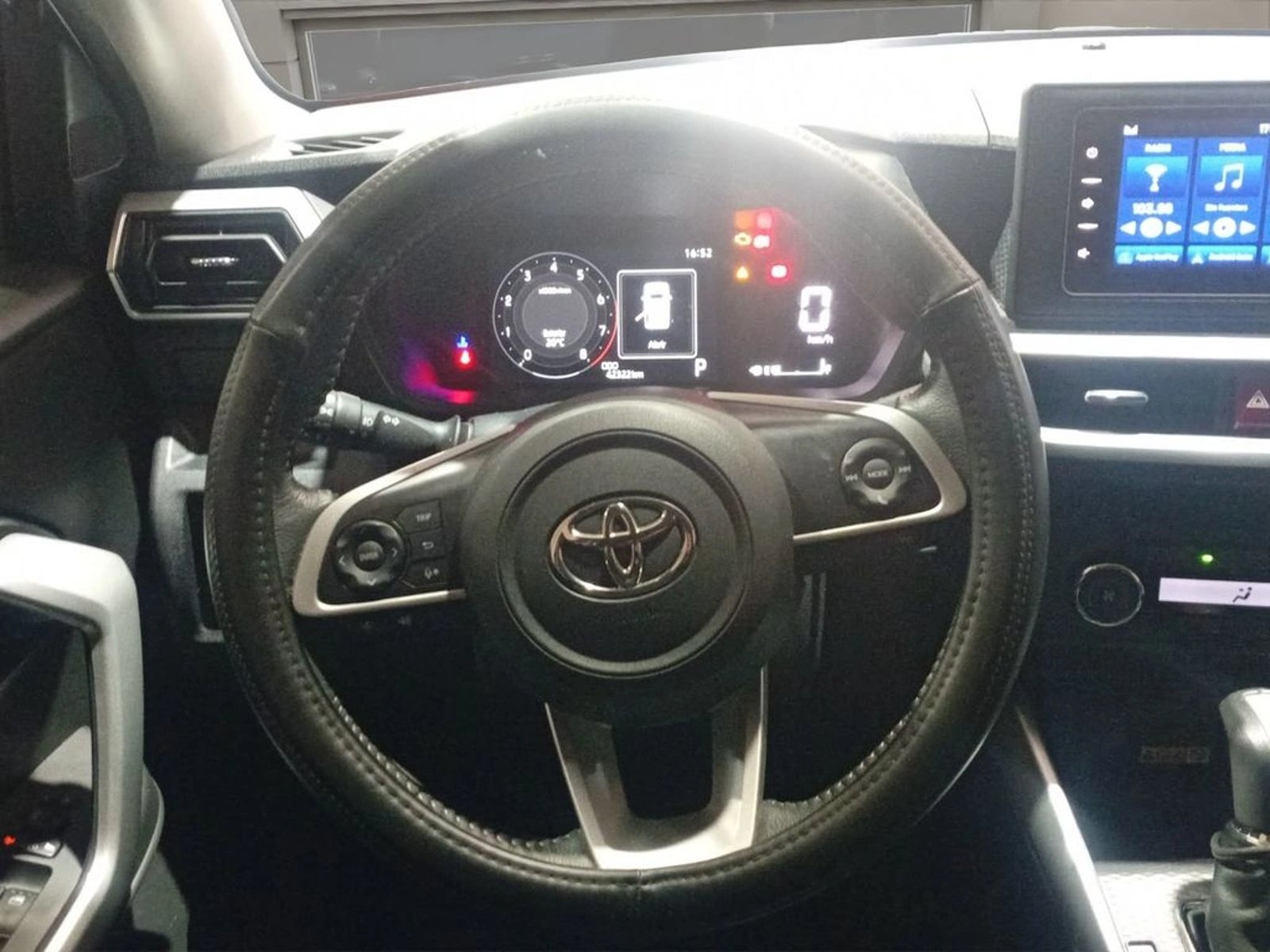 TOYOTA RAIZE 1.2 E MT 2025 - Imagen 12 de 14