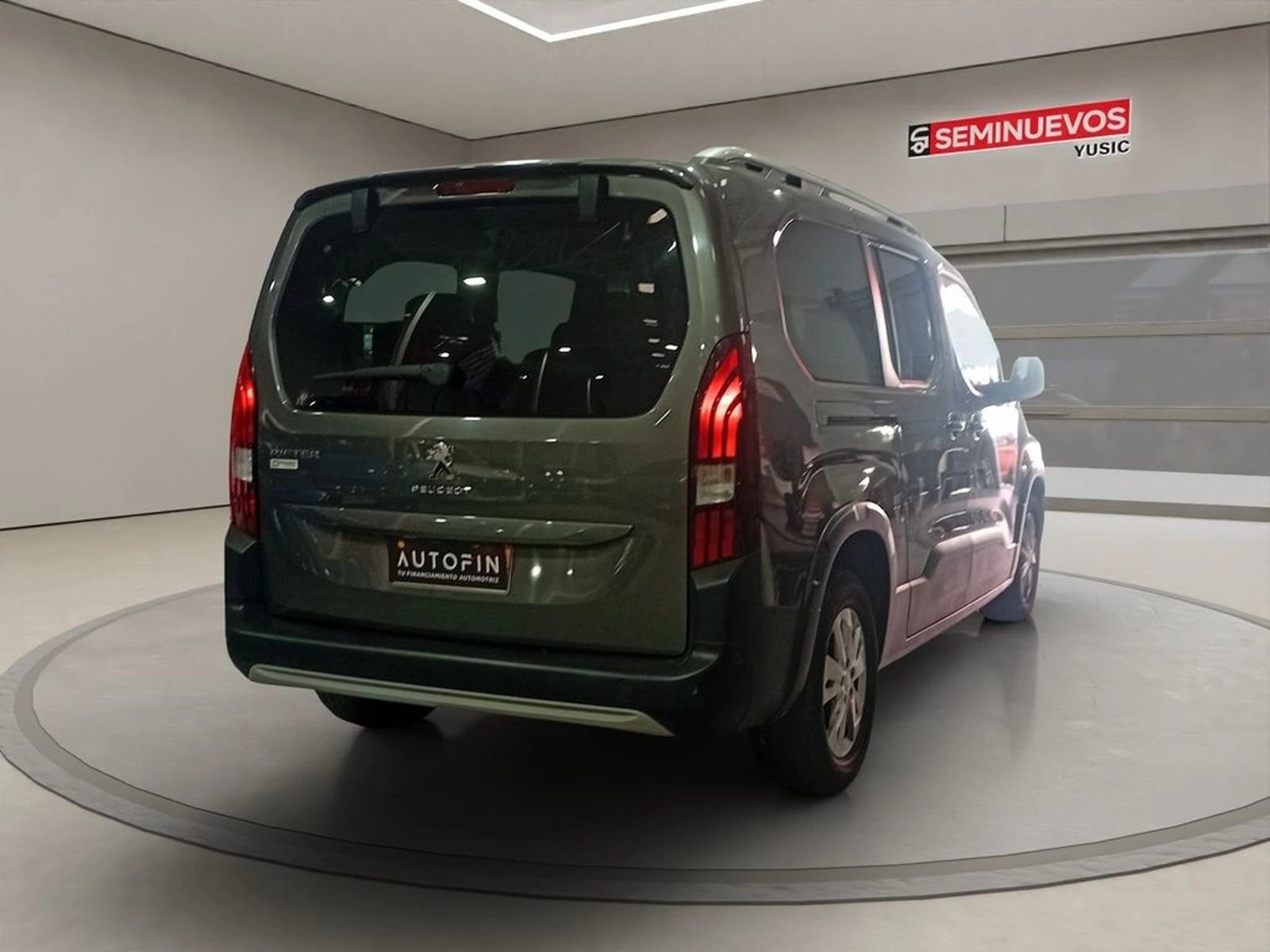 Peugeot RIFTER 1.2 ALLURE PURETECH 130 AT 2021 - Foto 3 de 15