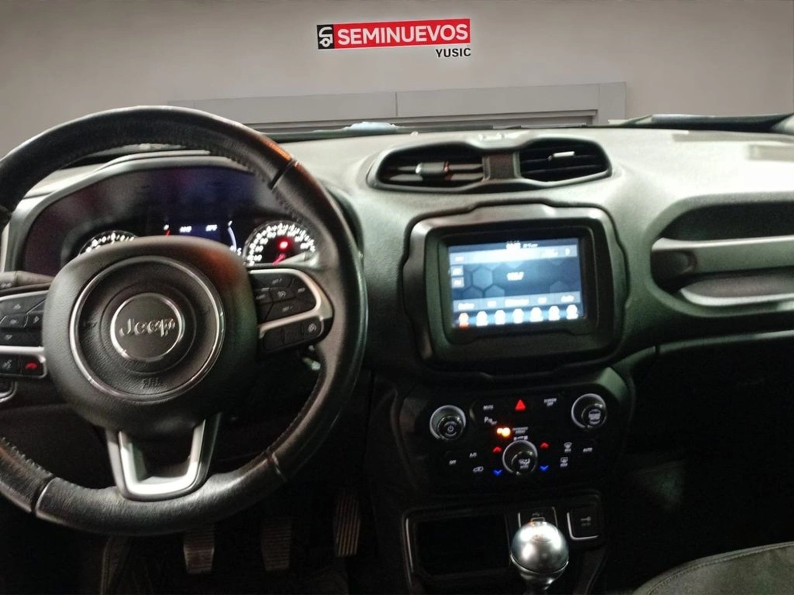 Jeep RENEGADE 1.8 SPORT LX MT (2022) 2022 - Imagen 10 de 14