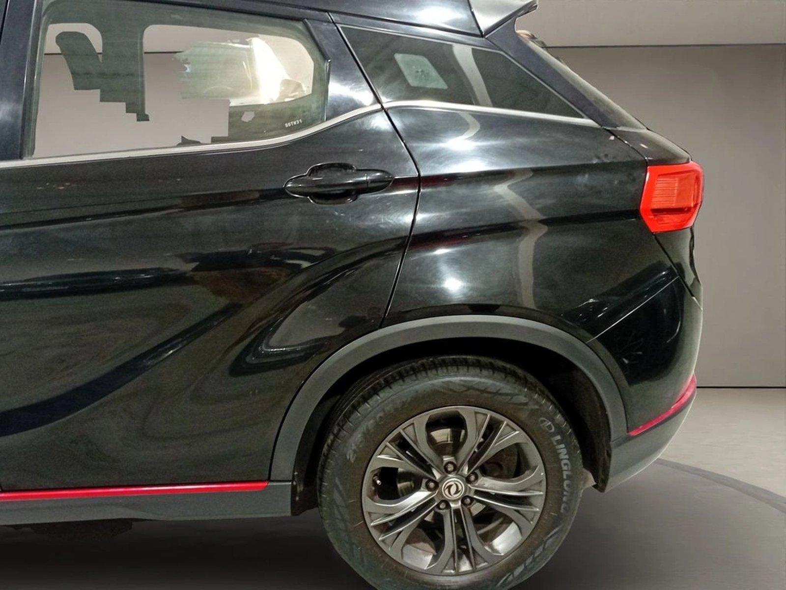 DFSK SUV 500 COMFORT MT 2023 - Imagen 13 de 14