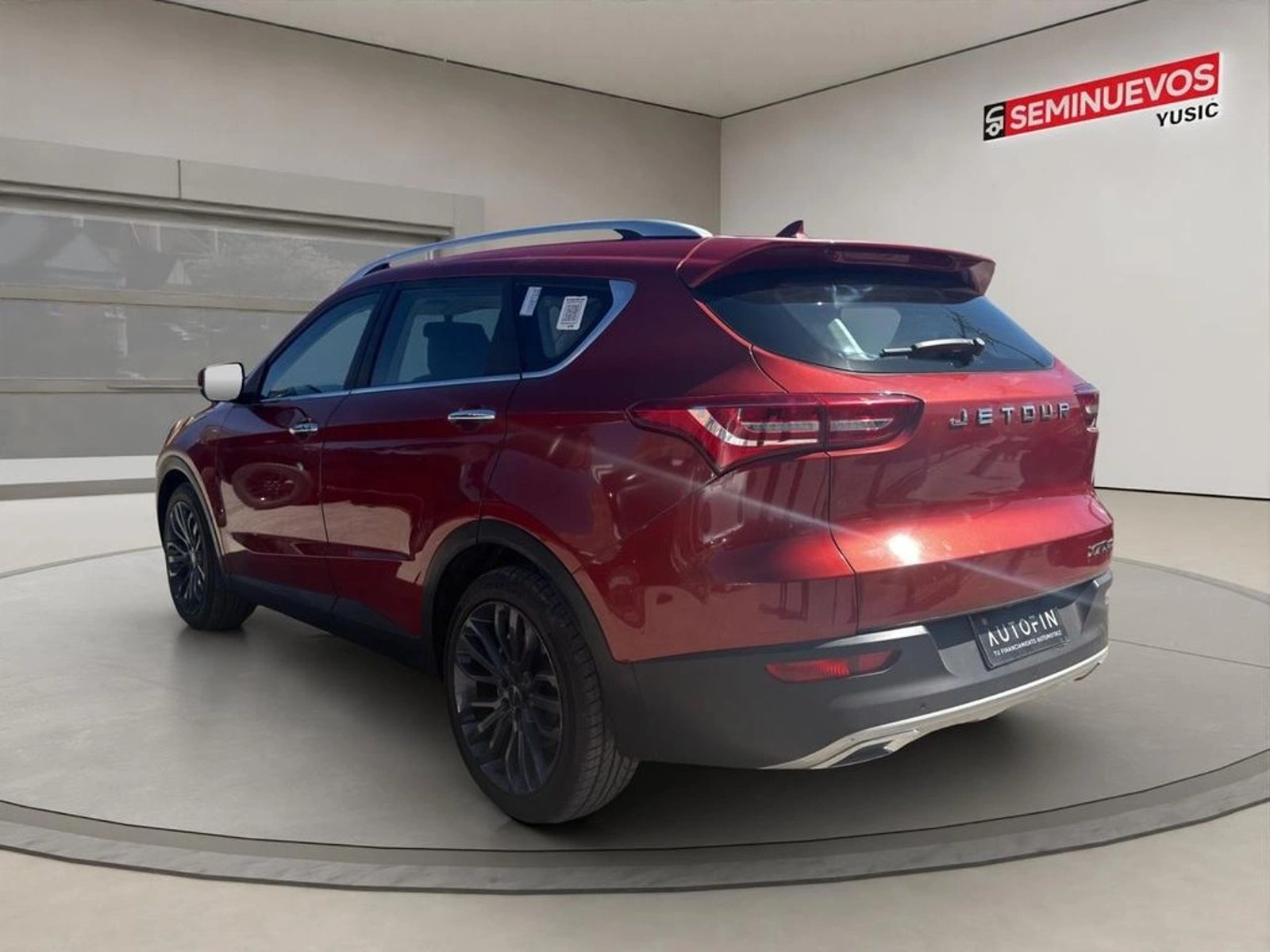 Jetour X70 1.5T GL 4X2 MT 5P 2022 - Foto 2 de 17