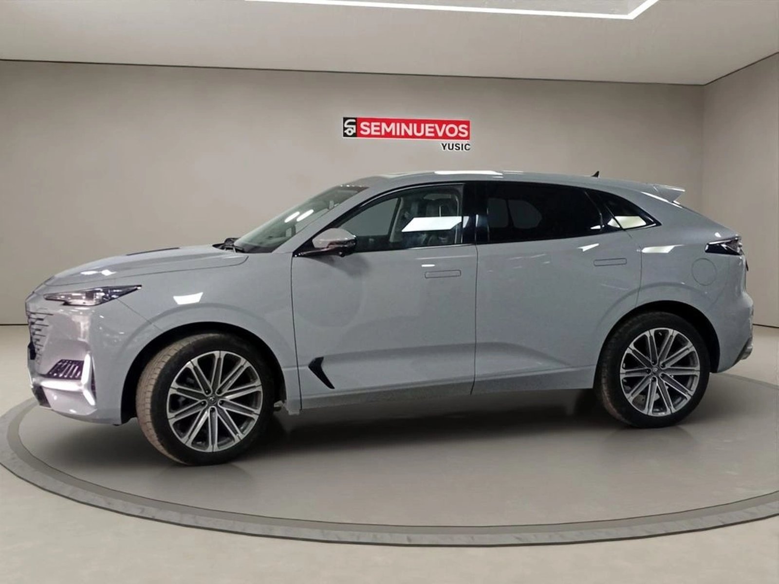 Changan UNI-K 2.0 TURBO AT 4WD 2024 - Imagen 3 de 18