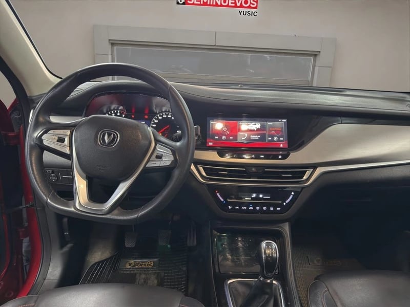 Changan CS35 1.6 PLUS COMFORT MT 2023 - Imagen 18 de 19