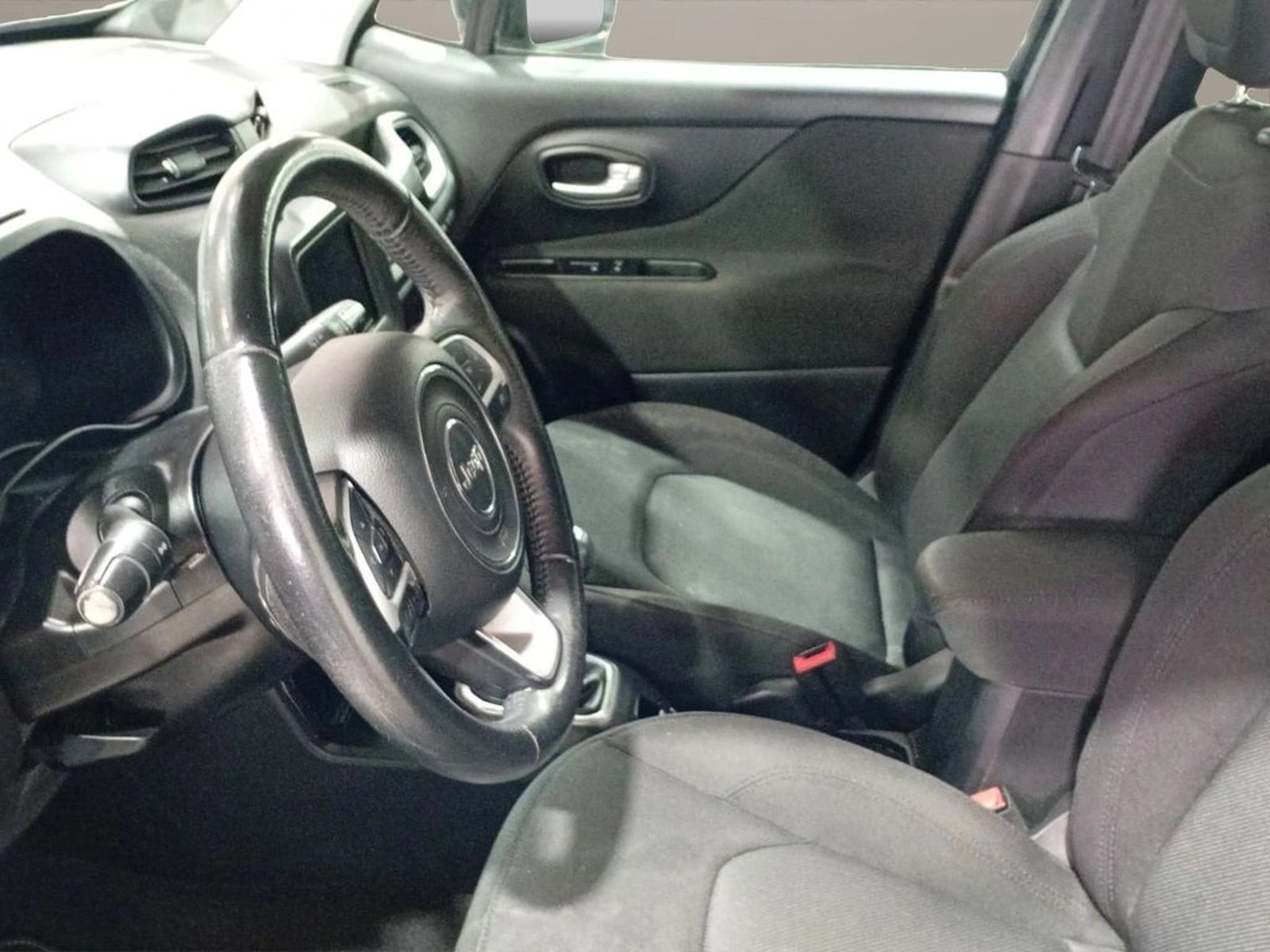 Jeep RENEGADE 1.8 SPORT LX MT (2022) 2022 - Imagen 9 de 14