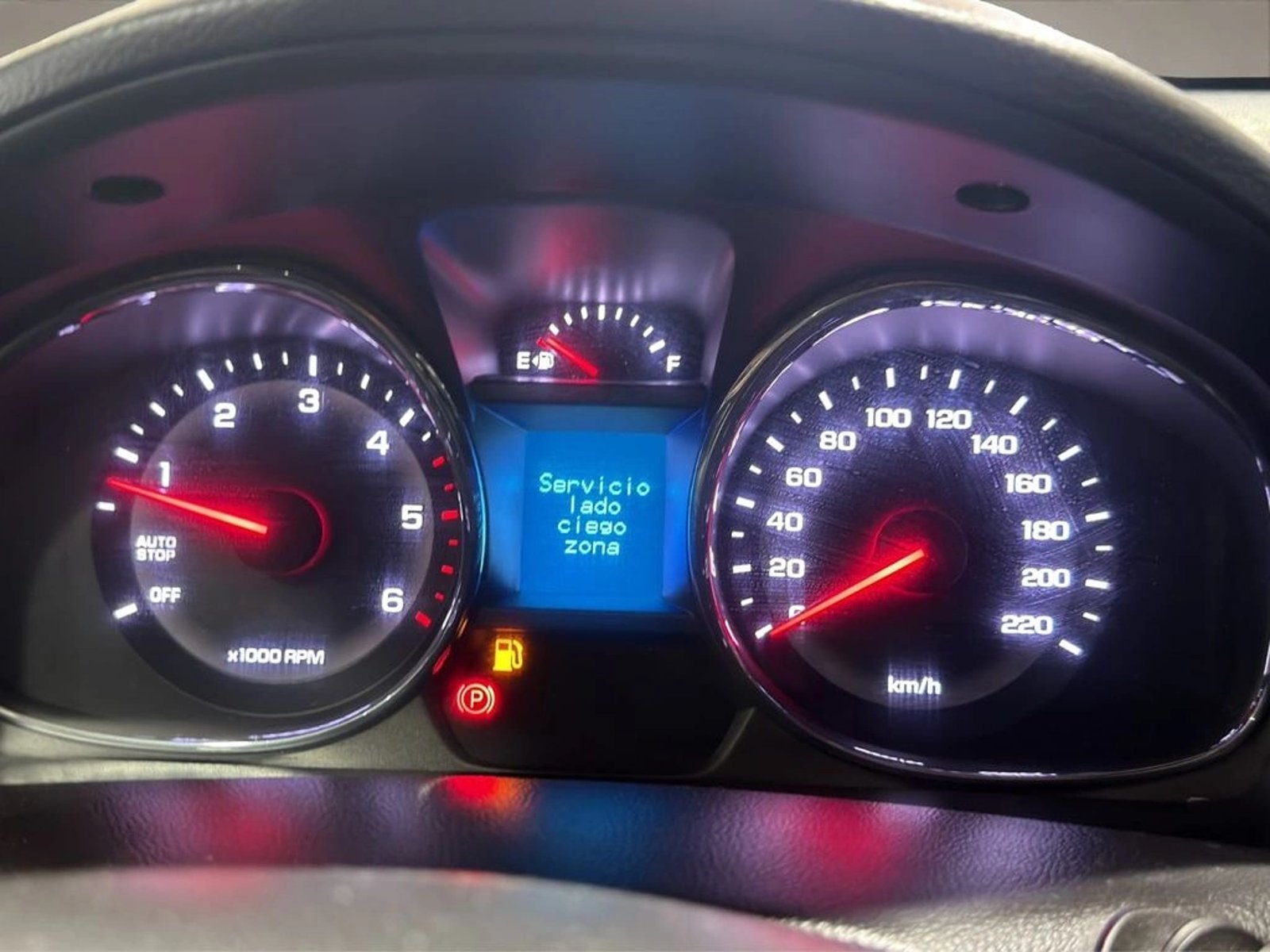 Chevrolet CAPTIVA 2.2 LS DIESEL FWD 6MT 5P 2018 - Imagen 9 de 13