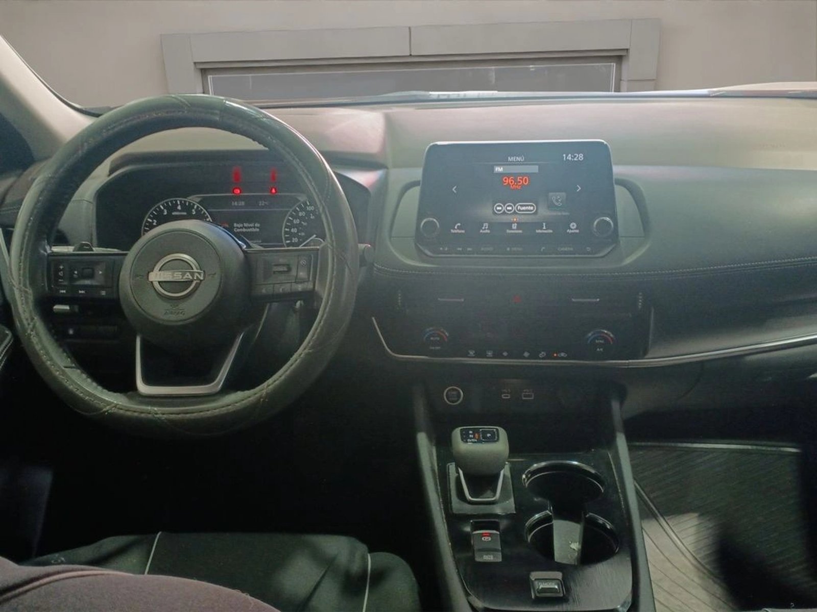 Nissan X-TRAIL 4X2 CVT 2.5 2024 - Imagen 12 de 14