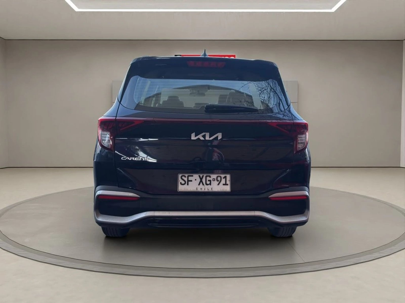 Kia CARENS 1.4 EX 7DCT TURBO-GDI FULL 7P AT 2022 - Foto 4 de 15