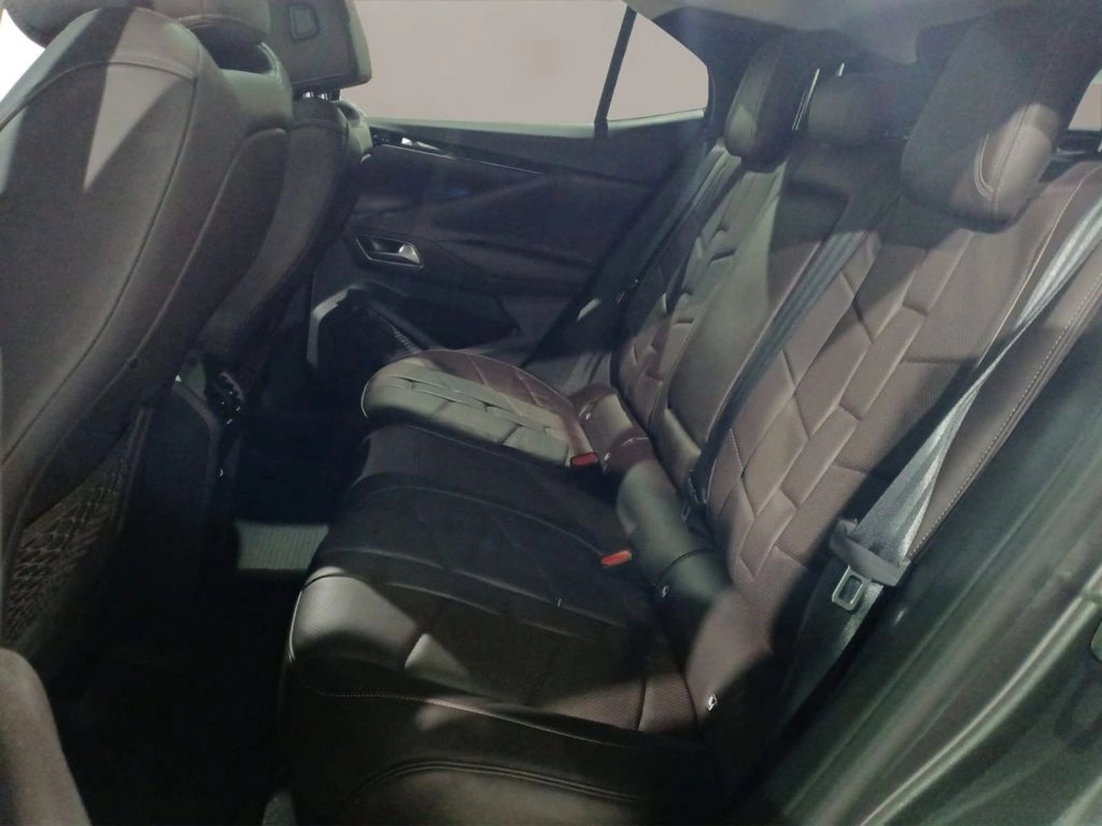 DS Automobiles 4 DS4 CROSS TROCADERO 220 AT 2024 - Imagen 14 de 19