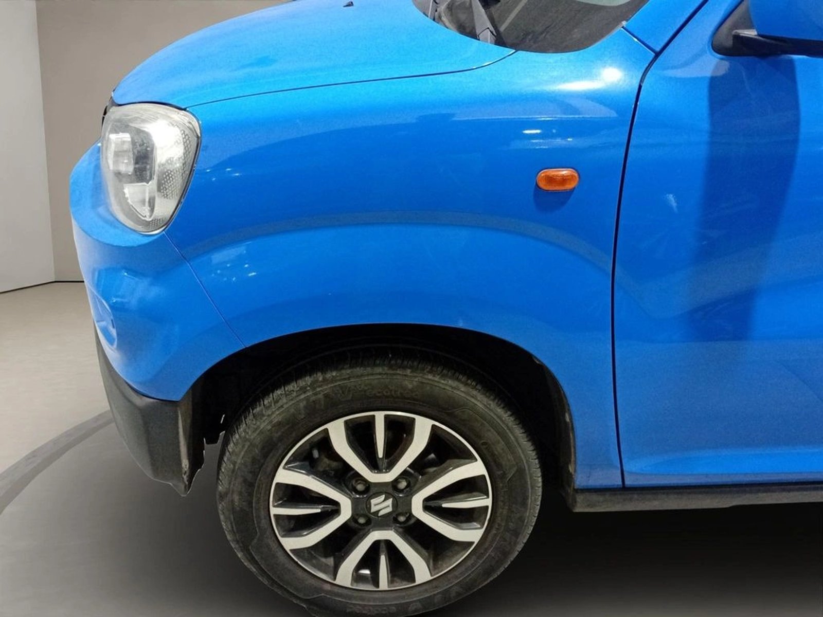 Suzuki SS 1.0 GLX 4X2 AC MT 5P 2023 - Imagen 8 de 13