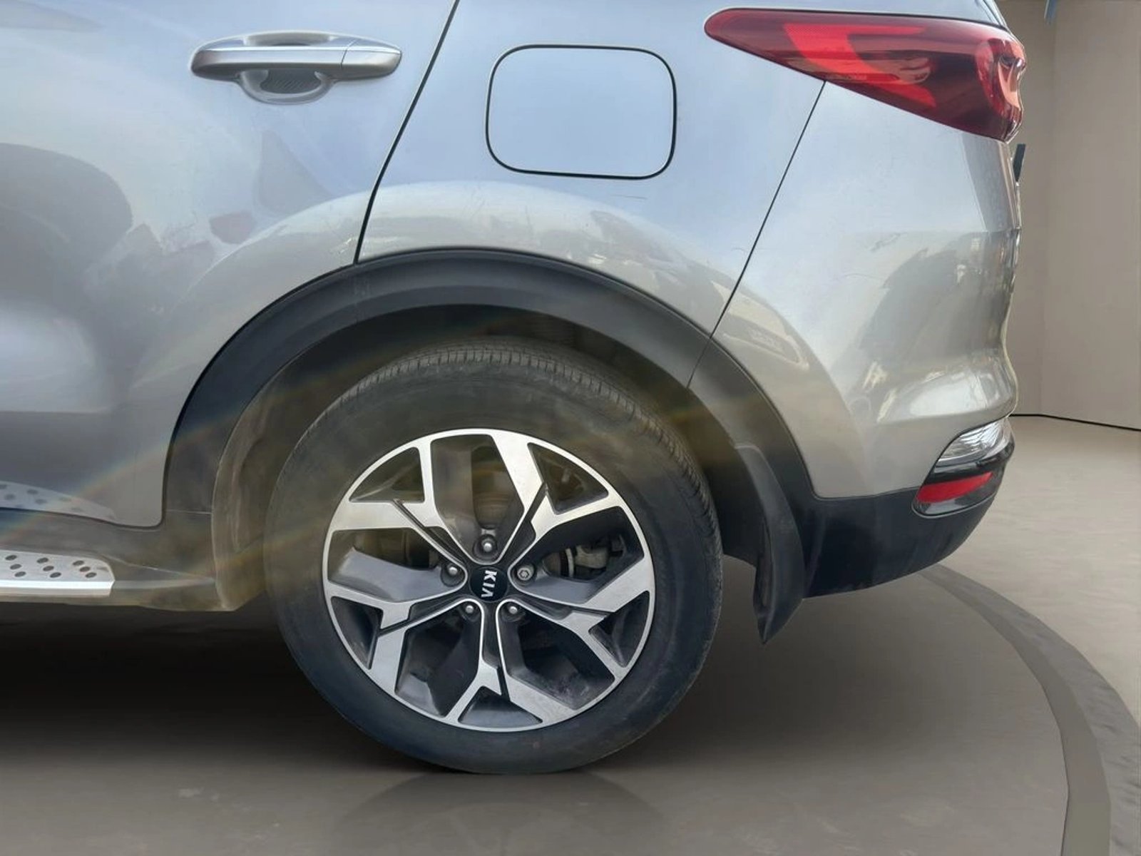 Kia SPORTAGE 2.0 LX 2WD 6MT 5P 2020 - Imagen 17 de 18