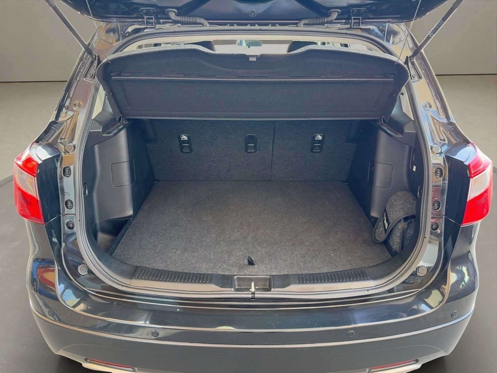 Suzuki S-CROSS 1.6 G GL 5P AT 4X2 (2018) 2018 - Foto 2 de 14