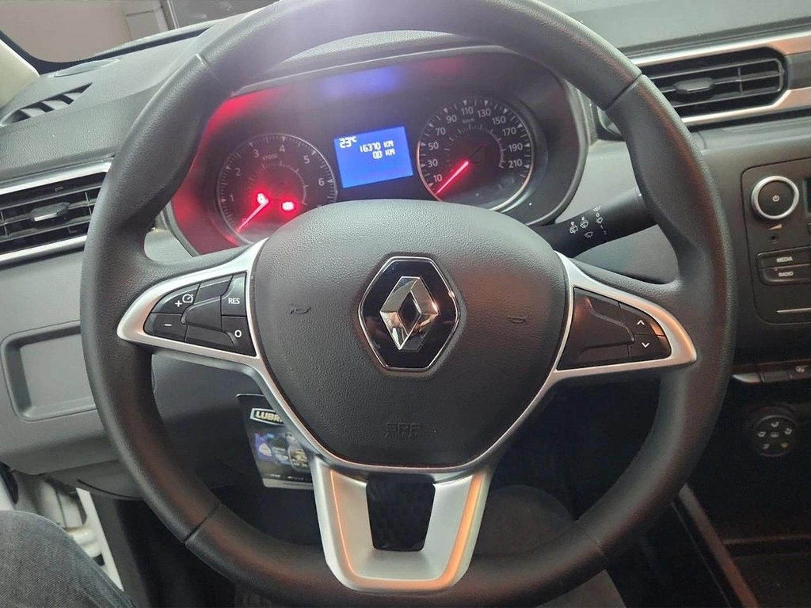 Renault DUSTER 1.6 ZEN MT 2023 - Imagen 13 de 18
