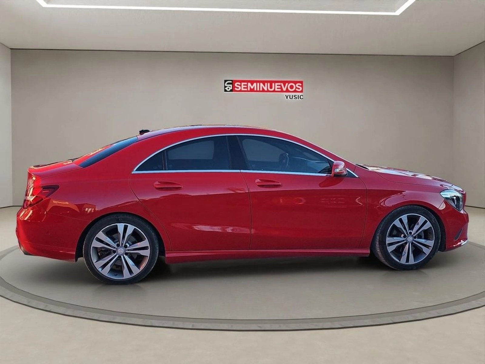 Mercedes-Benz A 200 CLA 200 2017 - Foto 3 de 15