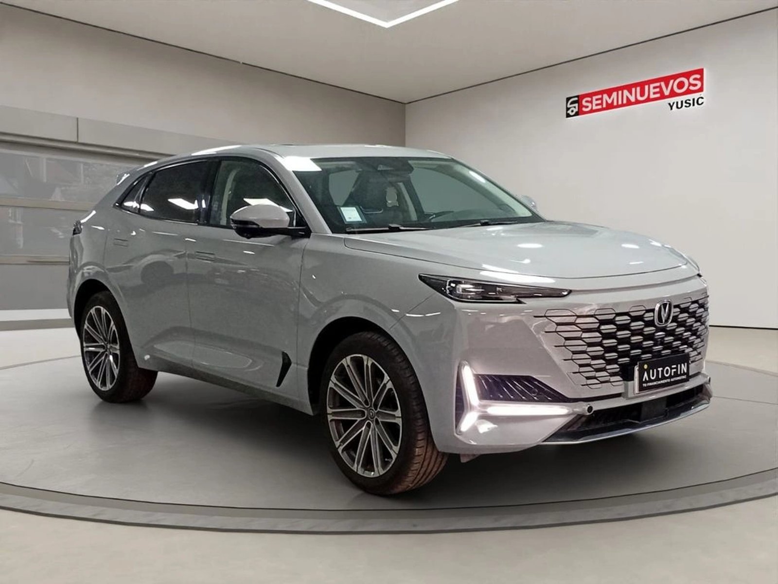 Changan UNI-K 2.0 TURBO AT 4WD 2024 - Imagen 5 de 18