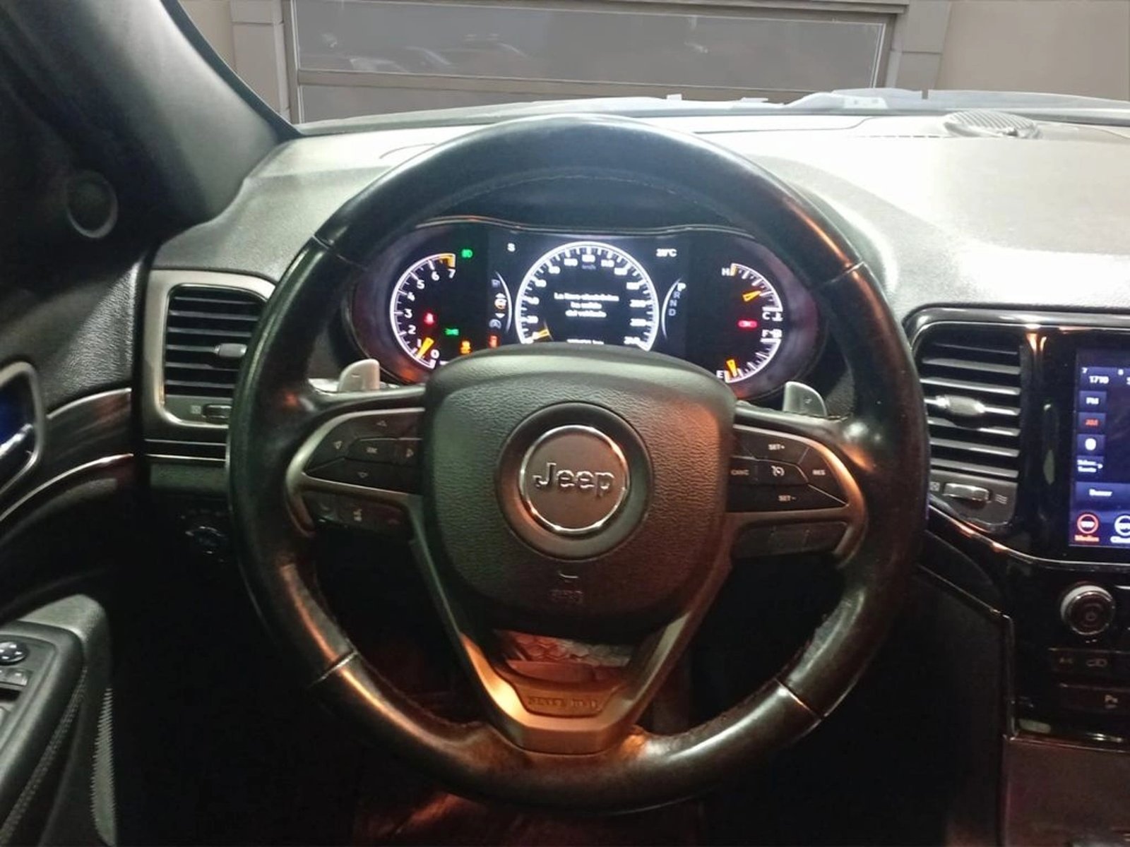 Jeep GRAND CHEROKEE GRAND CHEROKEE LTD 4X4 3.6 AUT 2021 - Imagen 11 de 15