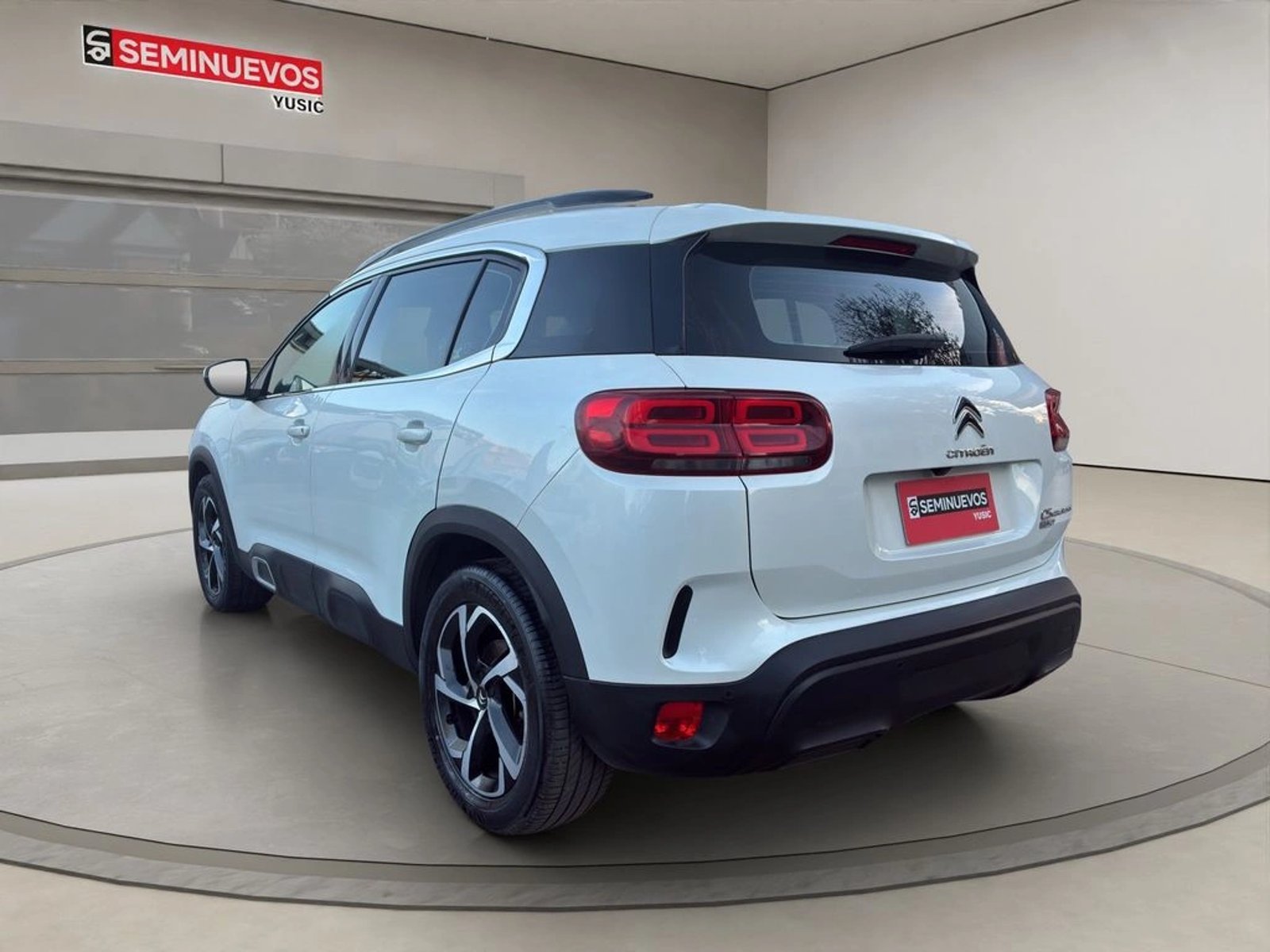 Citroën C5 AIRCROSS 1.6 AIRCROSS PURETECH 165 LIVE AT 2020 - Foto 4 de 16