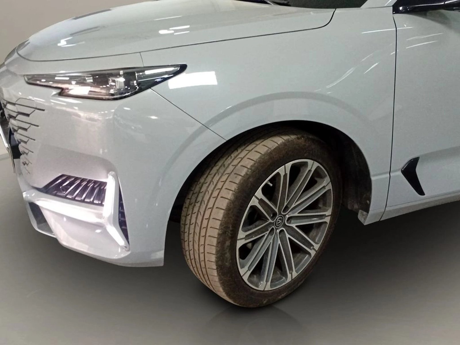 Changan UNI-K 2.0 TURBO AT 4WD 2024 - Imagen 4 de 18