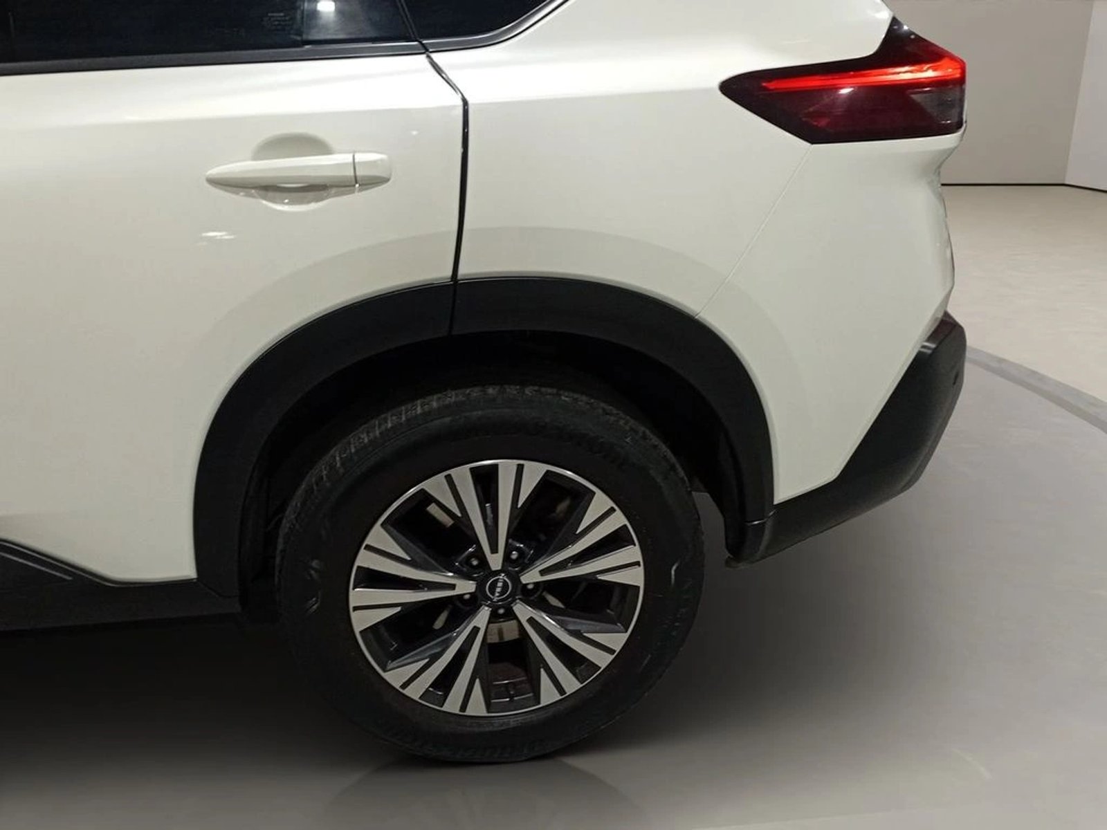 Nissan X-TRAIL 1.5T HEV ADVANCE AT 4X4 2023 - Imagen 16 de 16