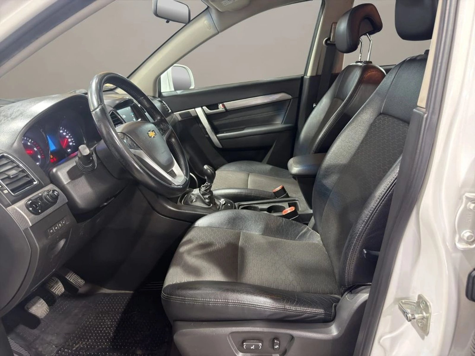 Chevrolet CAPTIVA 2.2 LS DIESEL FWD 6MT 5P 2018 - Imagen 12 de 13
