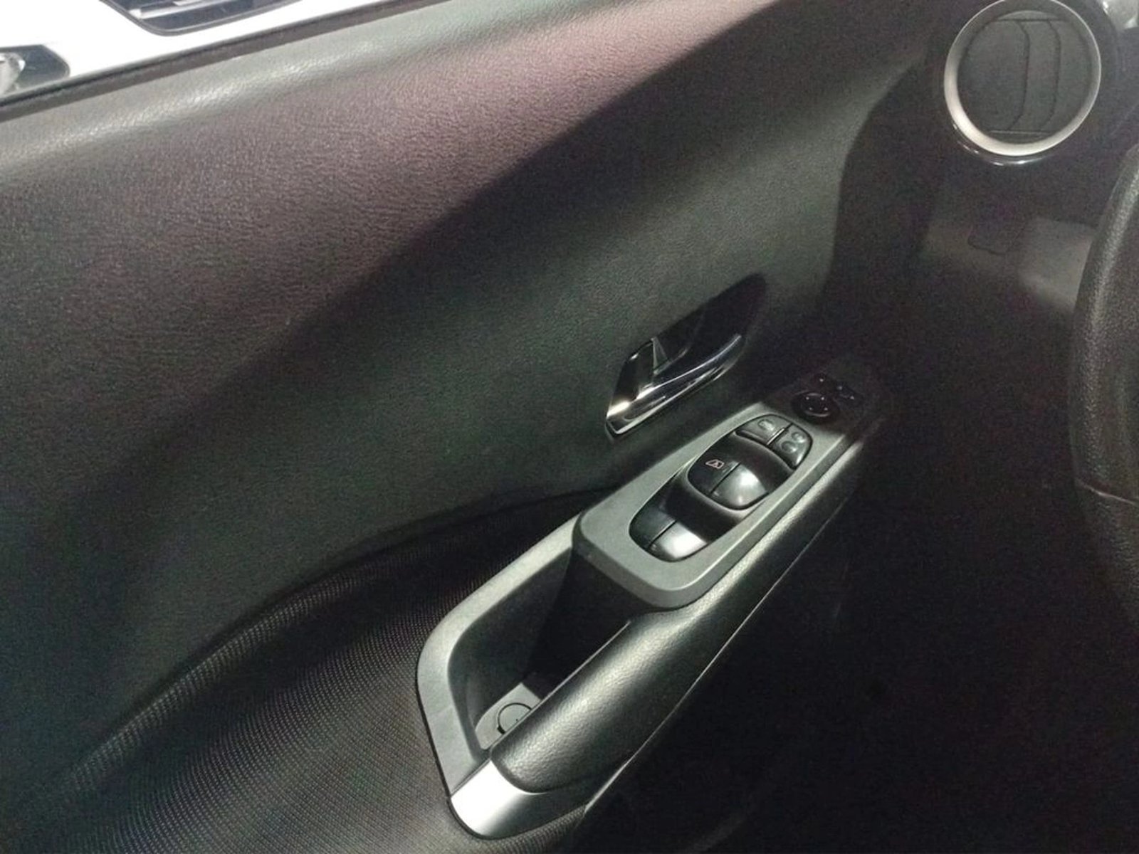 NISSAN KICKS 1.6 ADVANCE MT 2023 - Imagen 11 de 13