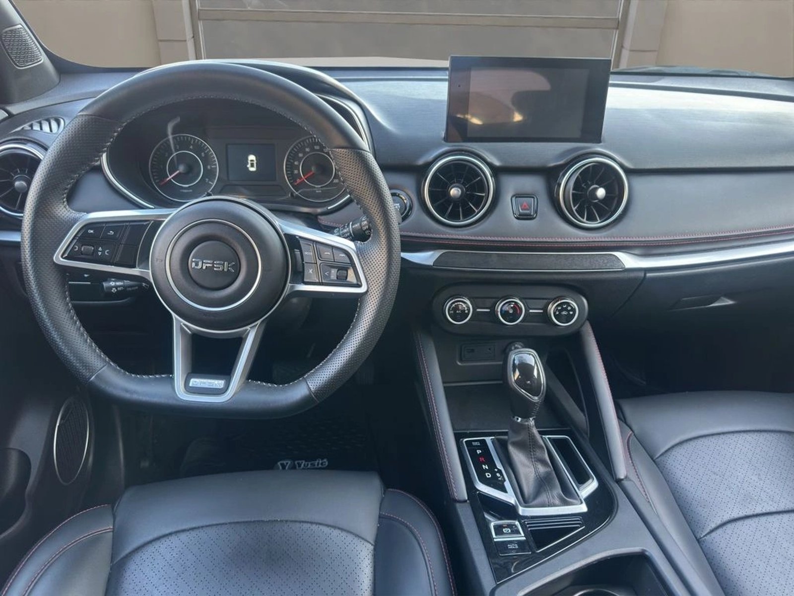 Dongfeng 500 1.5 COMFORT 4X2 MT 5P 2026 - Imagen 14 de 19