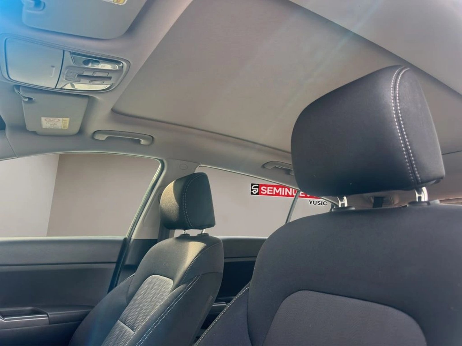 Kia SPORTAGE 2.0 LX 2WD 6MT 5P 2020 - Imagen 10 de 18