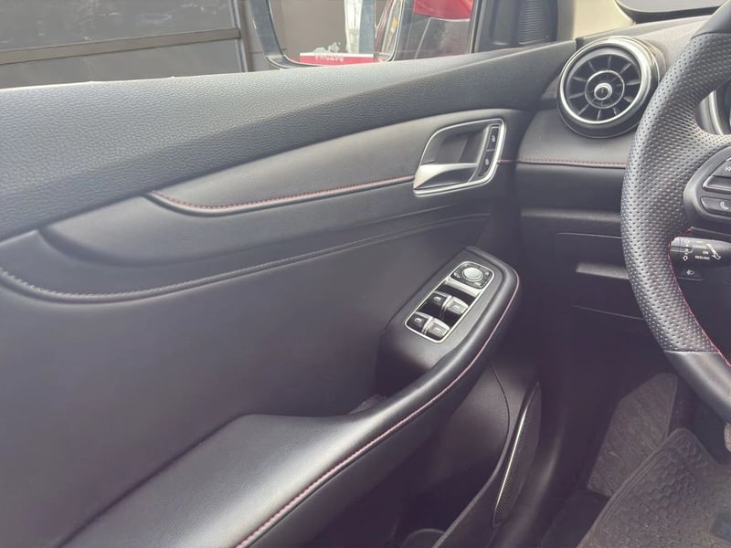 MG HS 1.5T DCT DLX AT 2025 - Imagen 12 de 14
