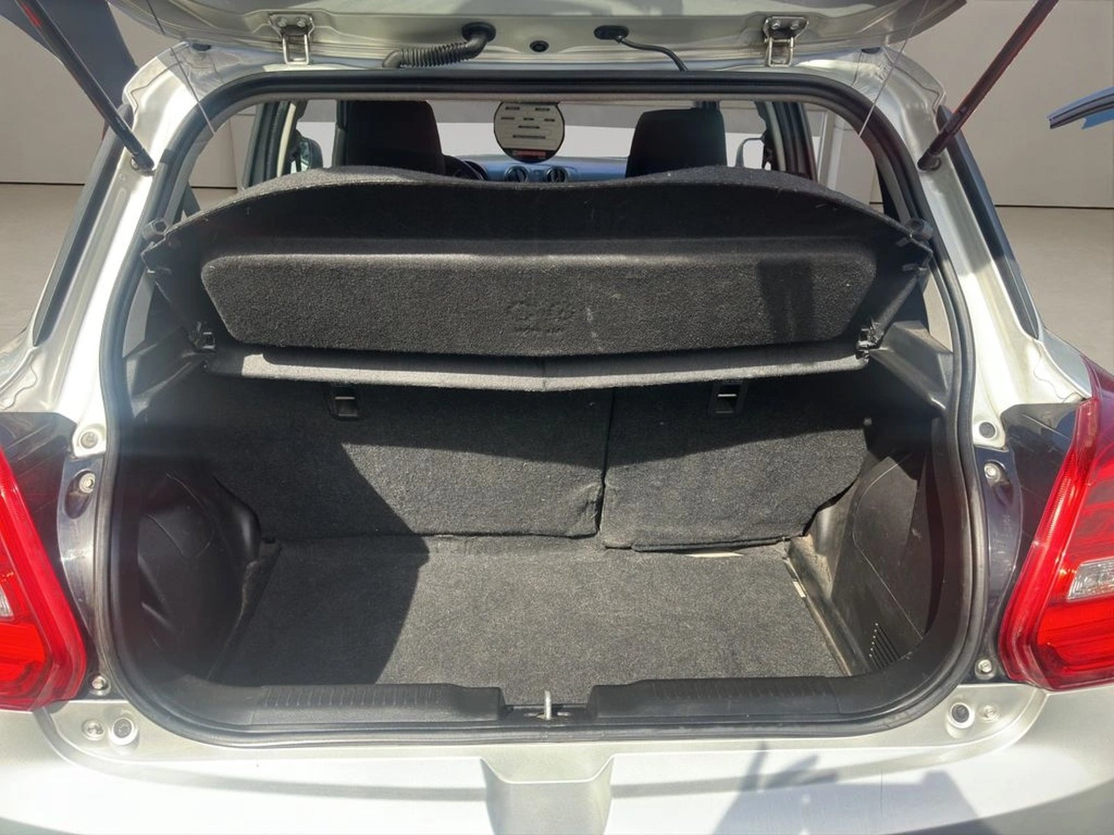 Suzuki SWIFT 1.2 GA 4X2 AC MT 5P 2022 - Imagen 14 de 17