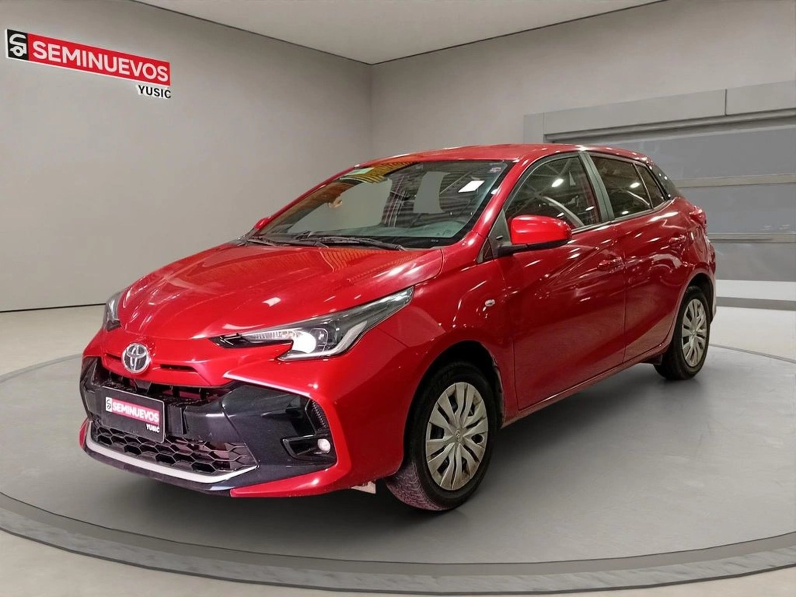 Toyota YARIS 1.5 E SEDAN AT 2024 - Imagen 3 de 13