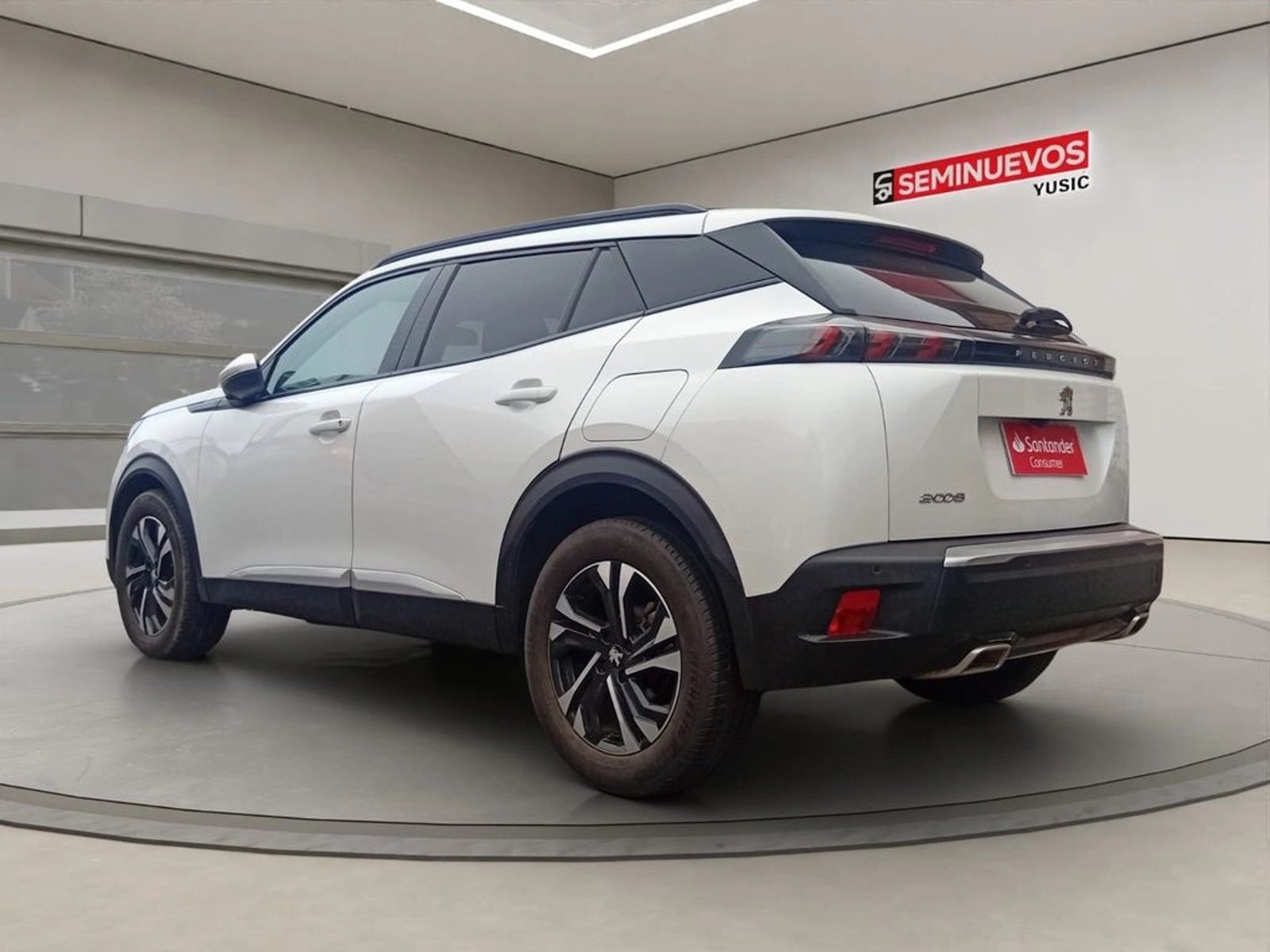 Peugeot 2008 1.2 ALLURE PACK PURETECH 130 MT 2021 - Foto 4 de 11