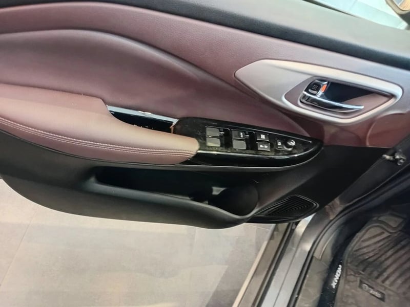 Suzuki FRONX 1.5 GLX HYBRID 4X2 AT 5P 2026 - Imagen 8 de 10