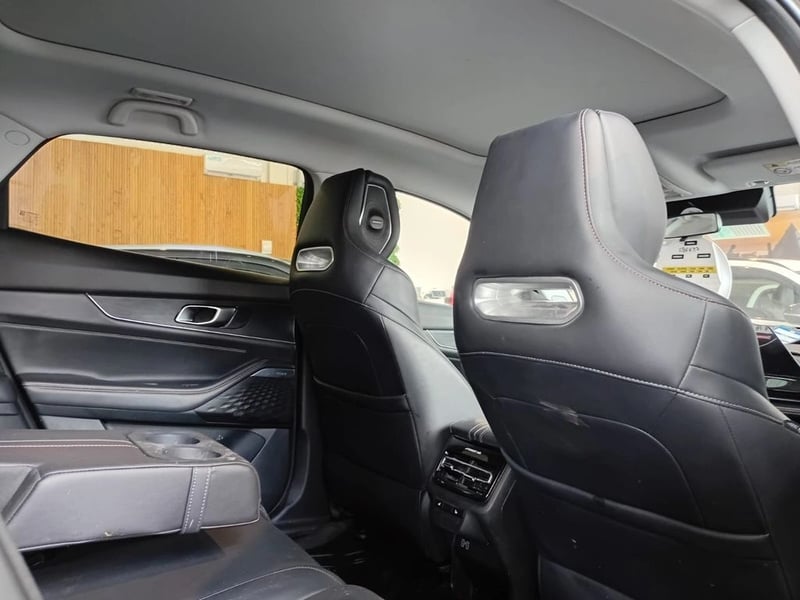 Changan UNI-K 2.0 ELITE 4X4 AT 5P 2024 - Imagen 6 de 11
