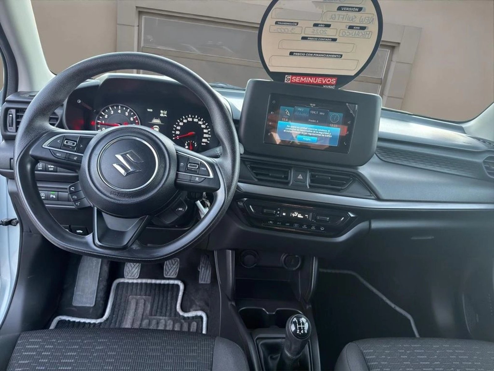 Suzuki SWIFT 1.2 GL SMART HYBRID 2025 - Imagen 12 de 16