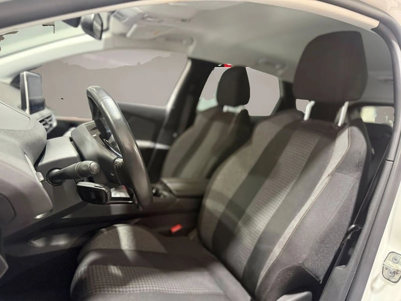 Peugeot 3008 1.2 ACTIVE PURETECH 4X2 130 MT6 5P 2021 - Imagen 9 de 11