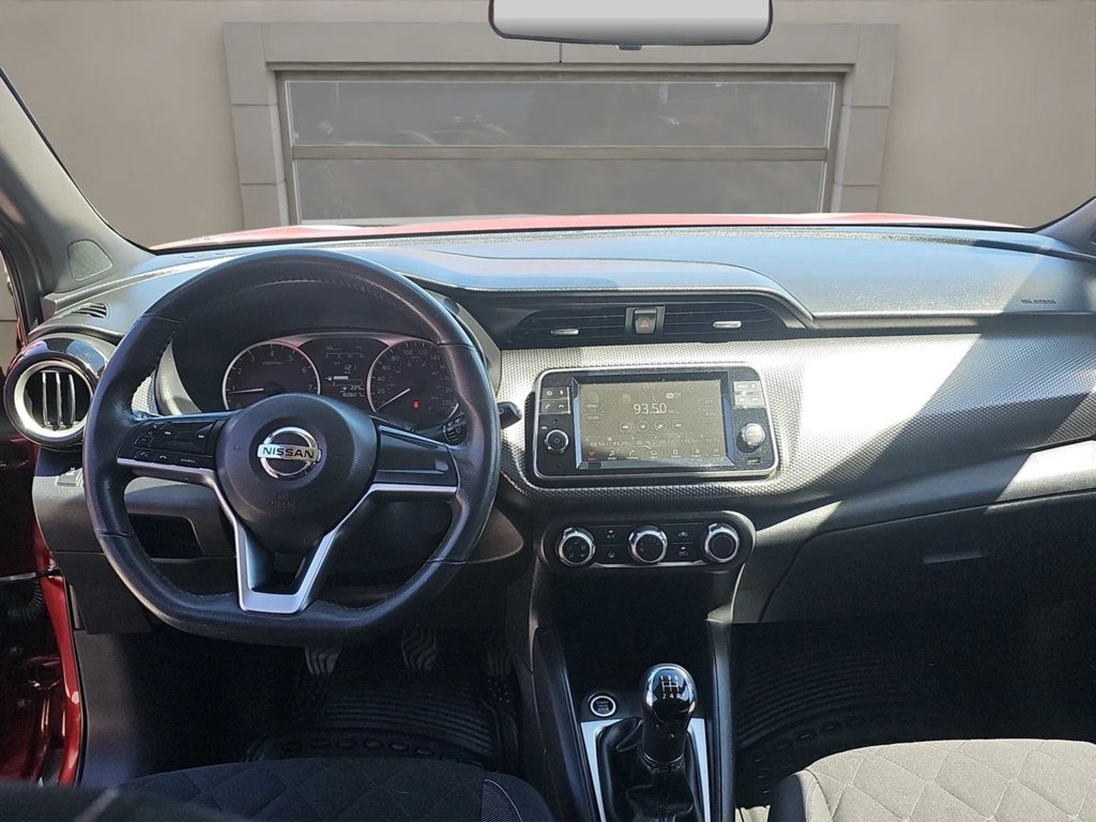 Nissan KICKS 1.6 ADVANCE MT 2018 - Imagen 11 de 13
