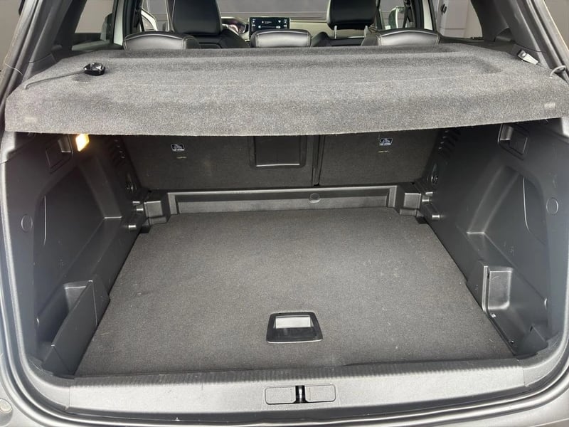 Peugeot 3008 1.6 GT BLACK PACK PURETECH EAT8 AT 2023 - Imagen 7 de 14