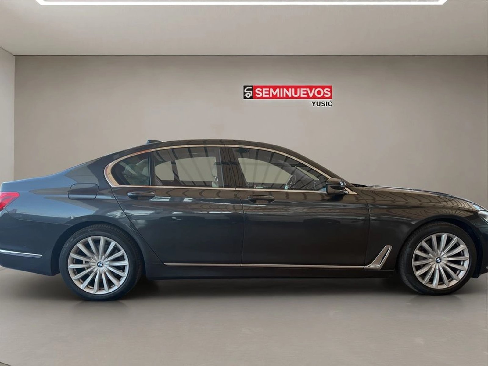 BMW 730 3.0 D AT DIESEL 2017 - Imagen 7 de 18