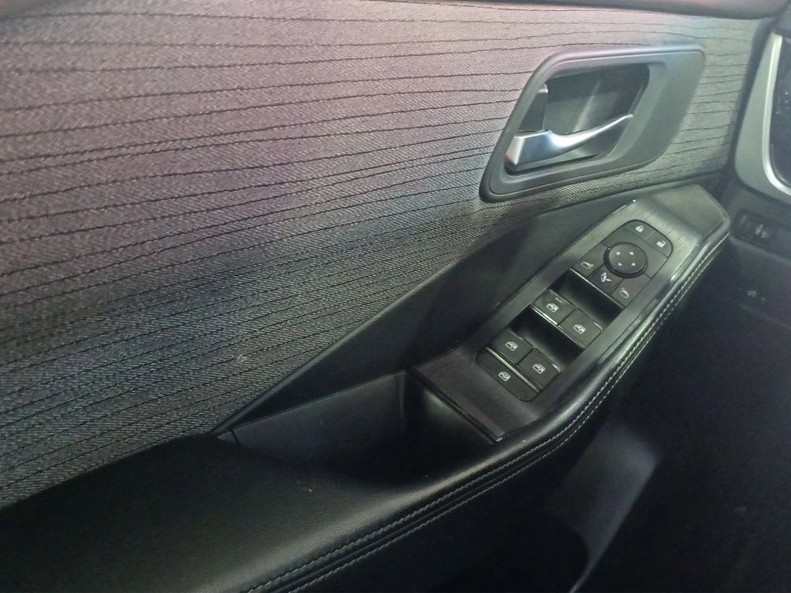 Nissan X-TRAIL 4X2 CVT 2.5 2024 - Imagen 10 de 14
