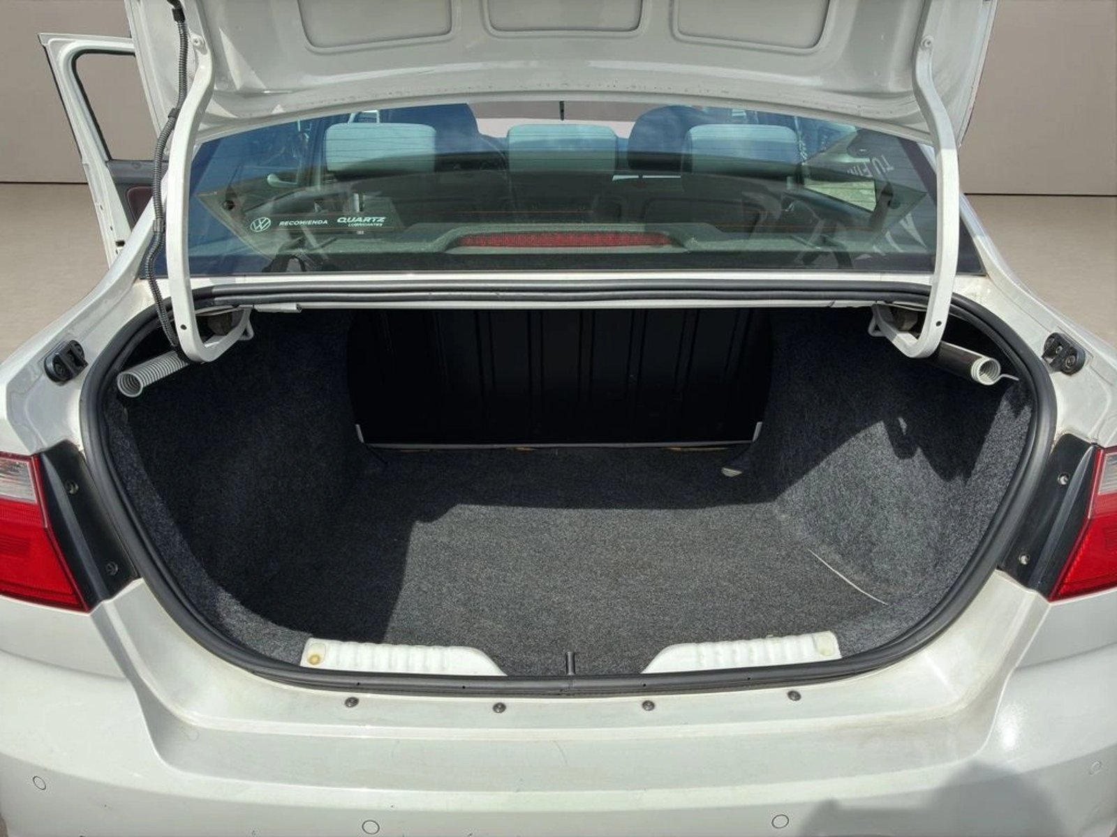 Volkswagen VOYAGE 1.6 2023 - Imagen 13 de 13