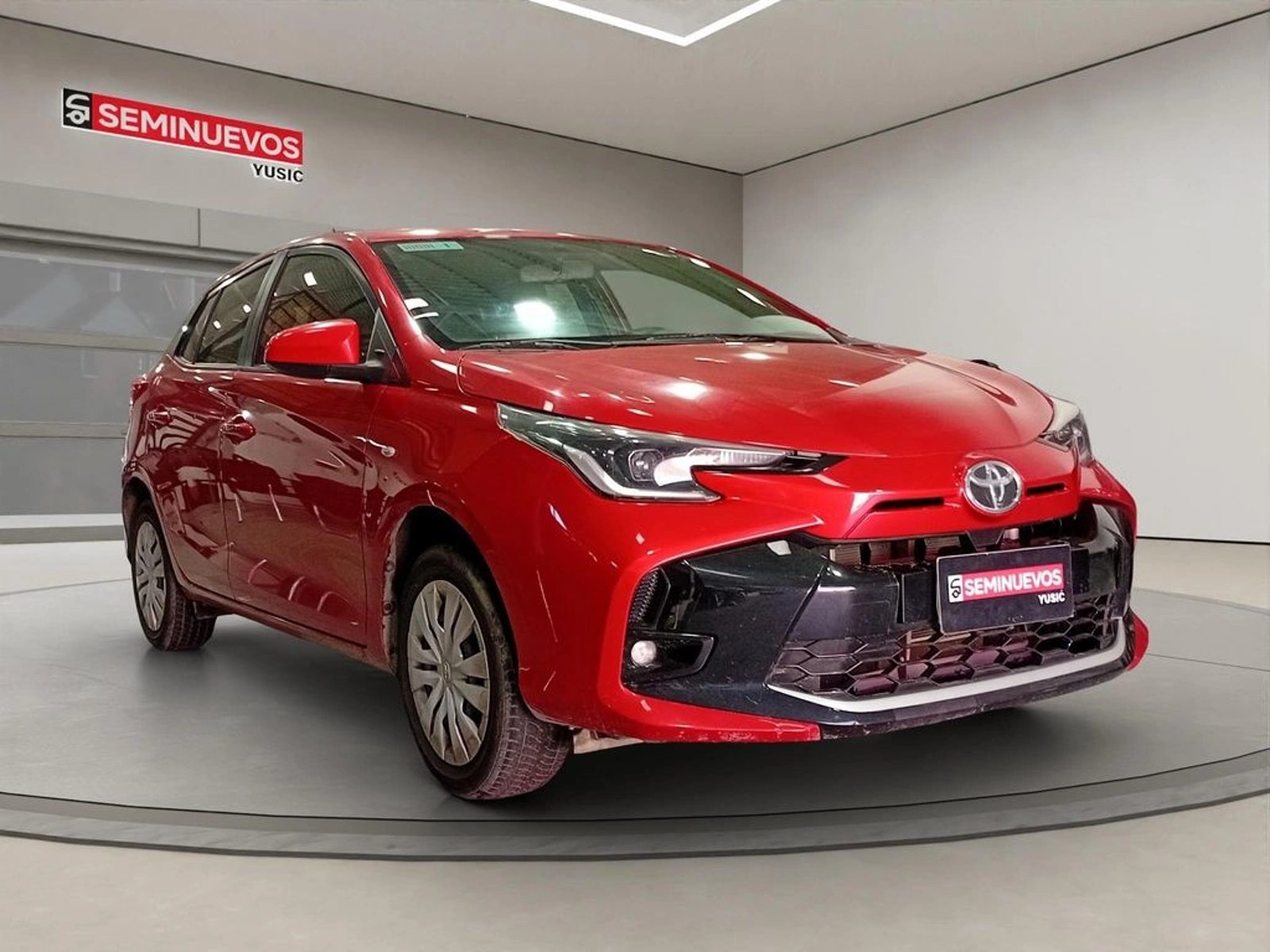 Toyota YARIS 1.5 E SEDAN AT 2024 - Foto 2 de 13