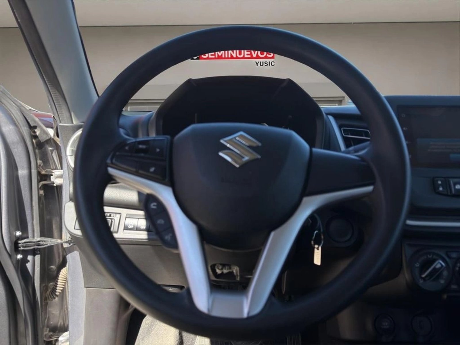 Suzuki CELERIO 1.0 GLX BT 4X2 HB AC MT 5P 2023 - Imagen 10 de 16