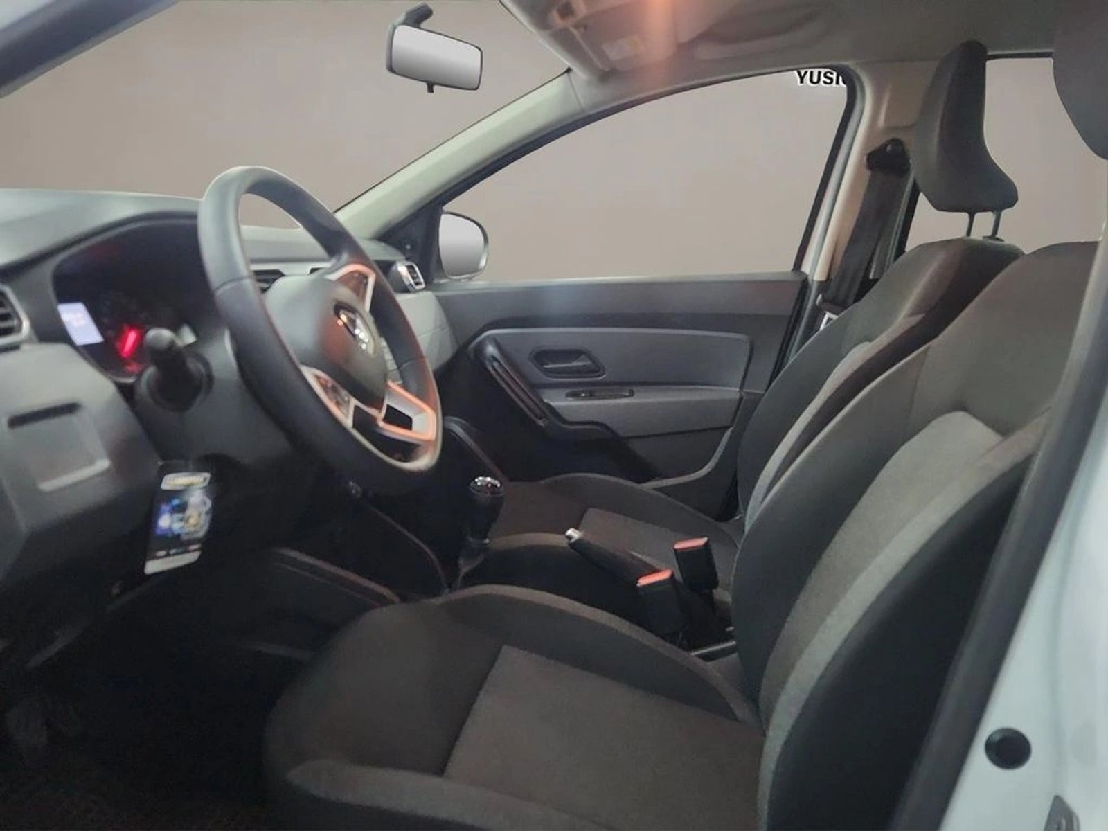 Renault DUSTER 1.6 ZEN MT 2023 - Imagen 12 de 18