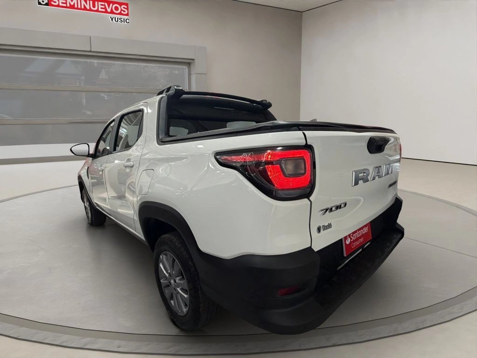 RAM 700 BIGHORN DCAB 1.3 2026 - Foto 4 de 9