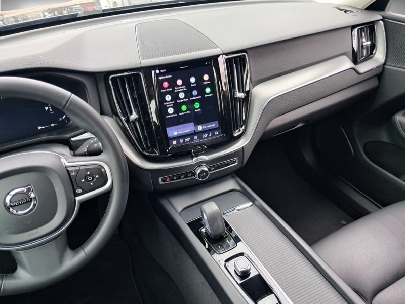 Volvo XC60 II B5 4x4 2.0 Aut 2022 - Imagen 9 de 10